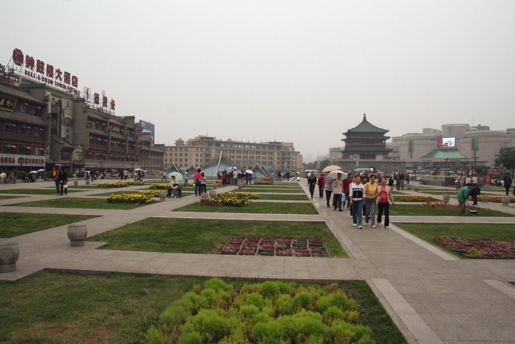 24-Drum Tower in the background.jpg - Drum Tower in the background